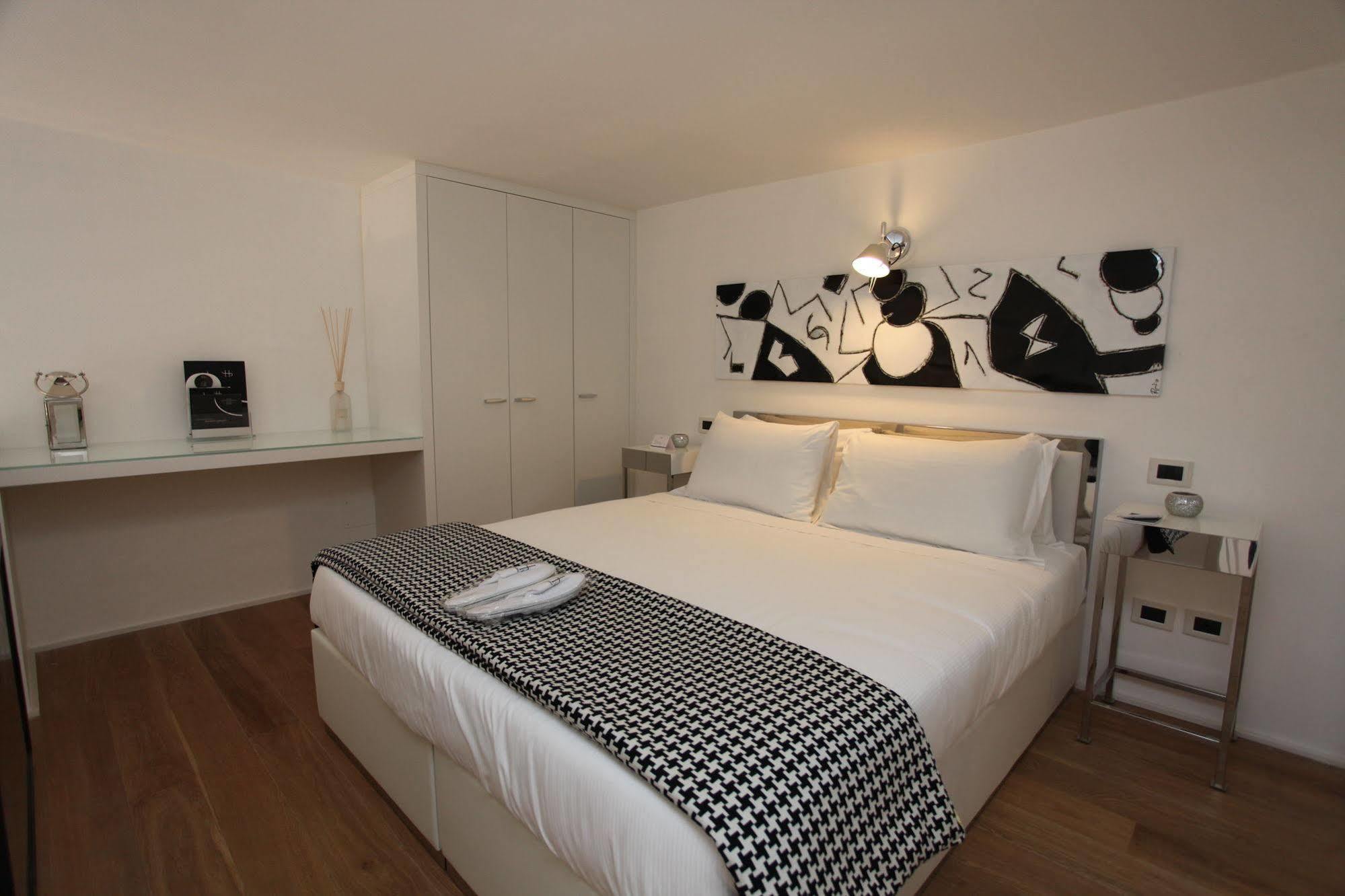 Lhp Suite Roma Piazza Del Popolo Bagian luar foto